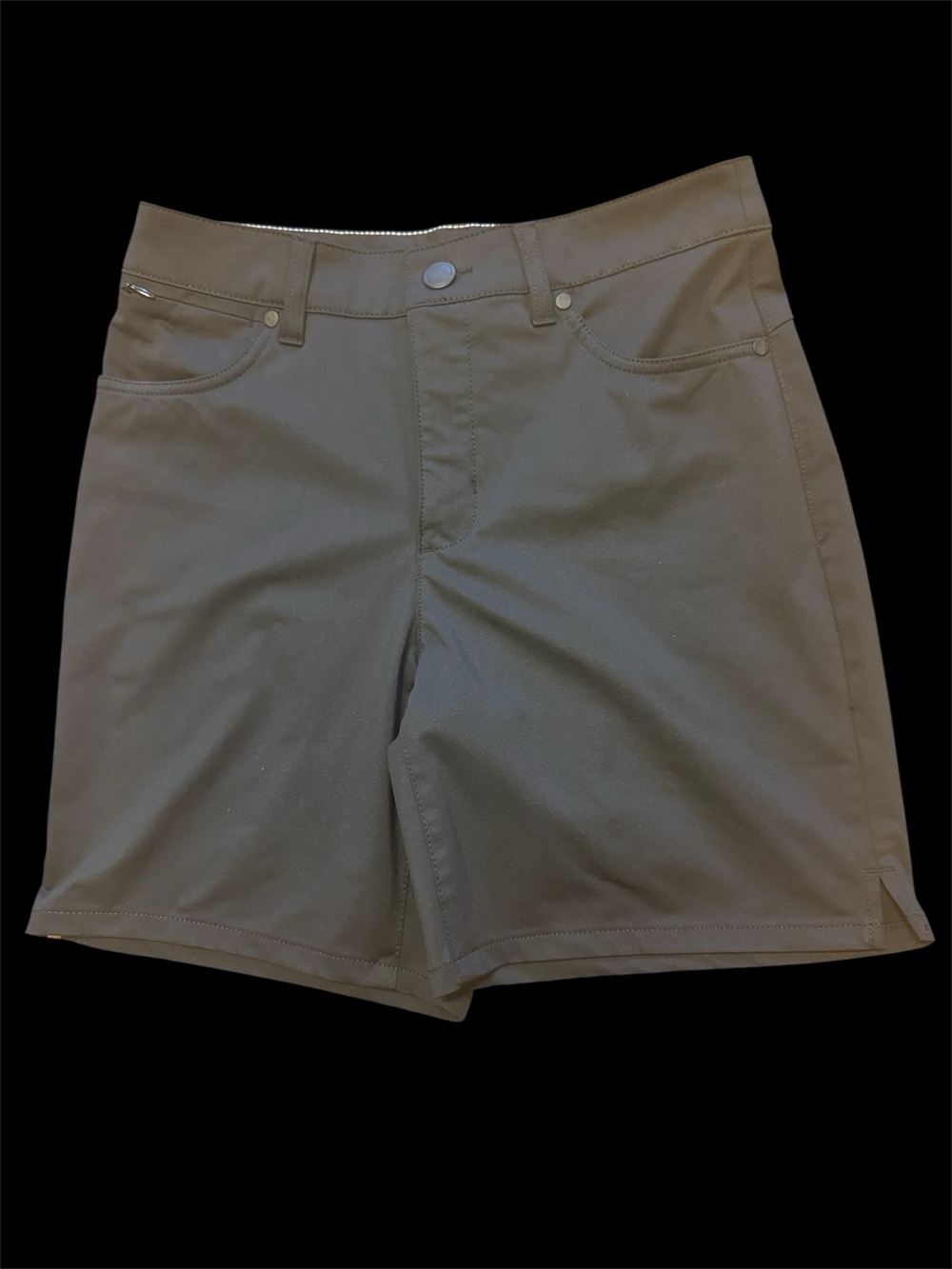 Tommy Bahama black golf Flat Front Performance Shorts for women size 4